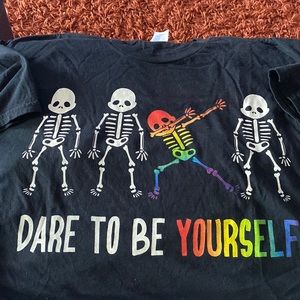 Dare To Be Yourself Tee Sz XL